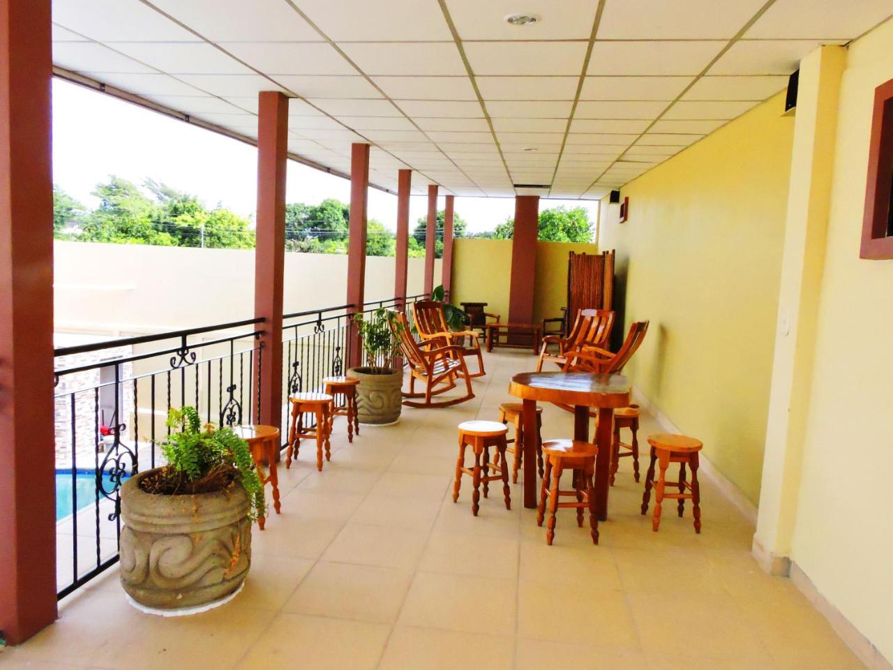 Hotel Xolotlan Managua Buitenkant foto